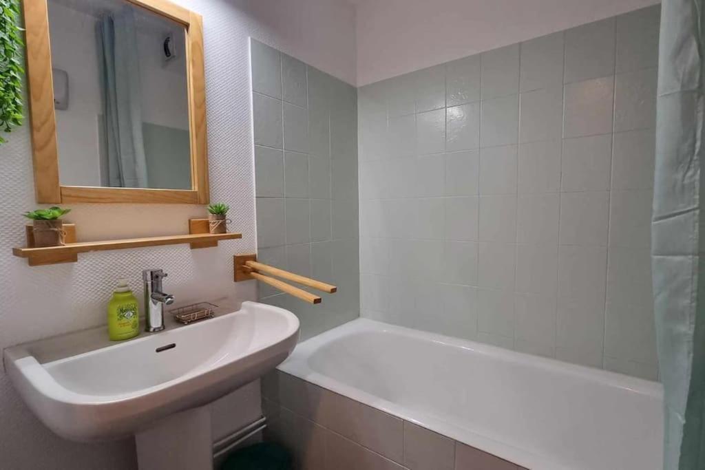 Chez K&D Au Col De L'Arzelier Apartman Chateau-Bernard Kültér fotó