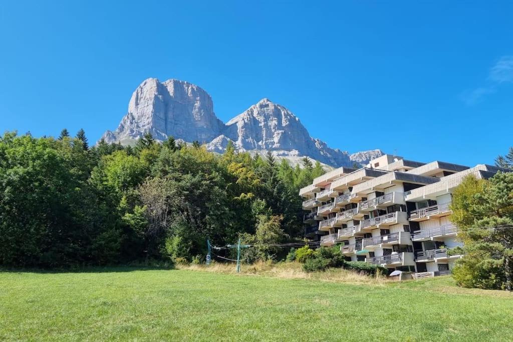 Chez K&D Au Col De L'Arzelier Apartman Chateau-Bernard Kültér fotó